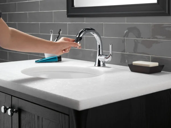 Kayra Pull Down Bath Faucet - Image 4