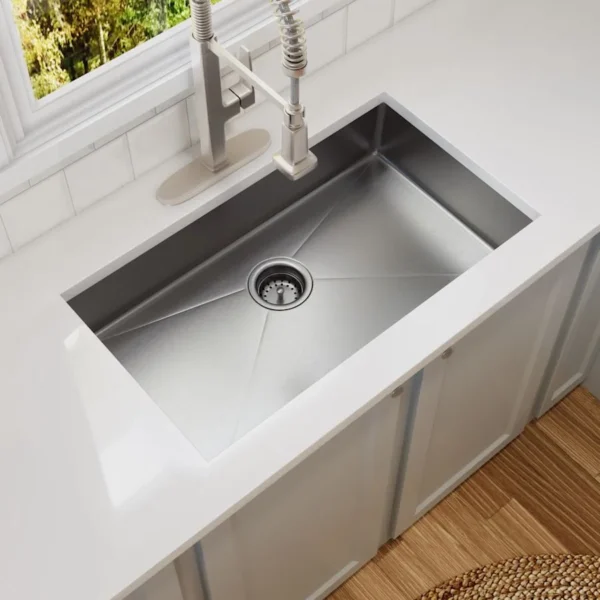 Proflo Scovin Commerical Pull Down Kitchen Faucet - Image 2